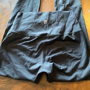 Born Primitive your go to leggings